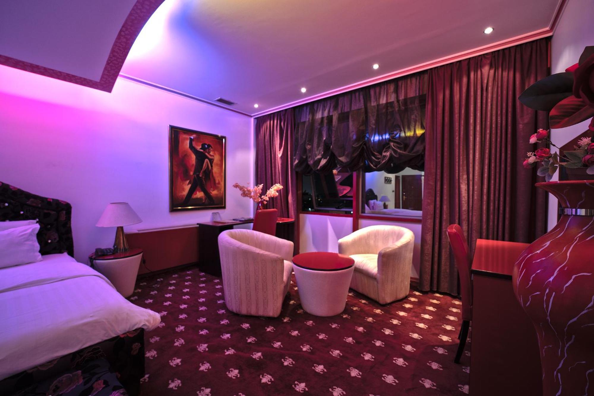 Deluxe Suite