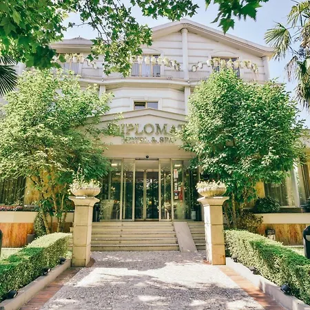 Diplomat Hotel & Spa-2